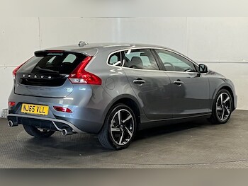 Used Volvo V40 2015 for sale - 78457828: Photo