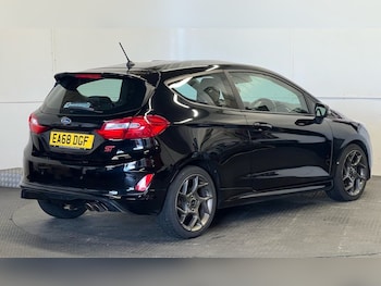 Used Ford Fiesta 2018 for sale - 77703843: Photo