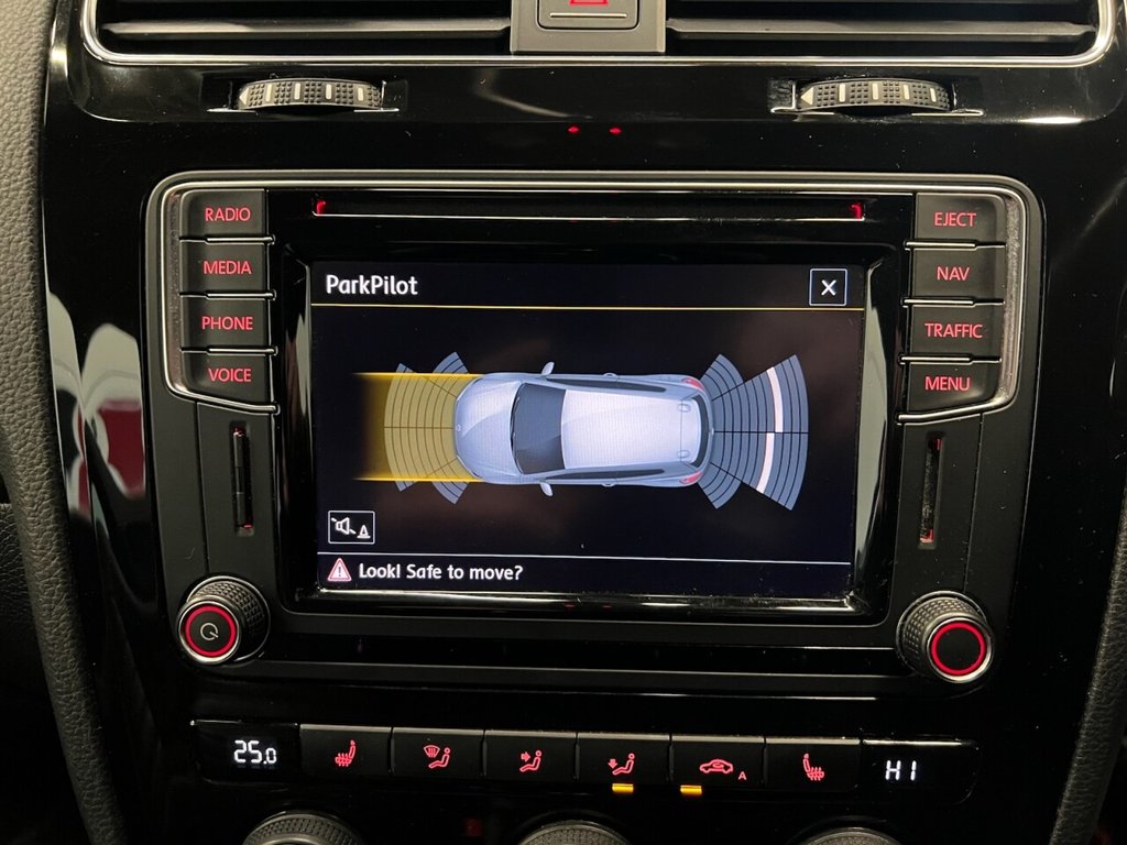 Used Volkswagen Scirocco 2017 for sale - 77408712: Photo 23