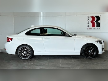 Used BMW 2 Series 2015 for sale - 77967105: Photo