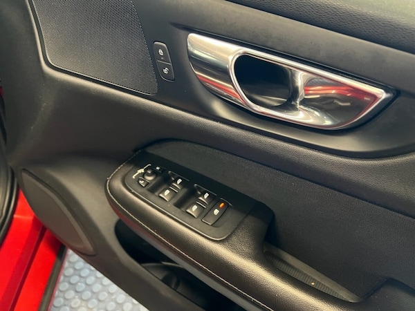 Used Volvo V60 2019 for sale - 75685043: Photo 24