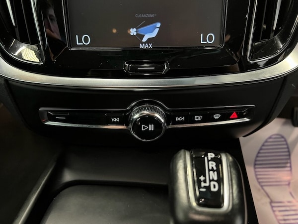 Used Volvo V60 2019 for sale - 75685043: Photo 27