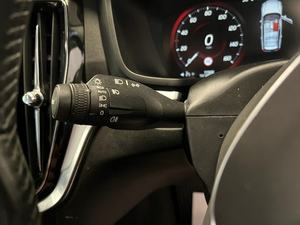 Used Volvo V60 2019 for sale - 75685043: Photo 31