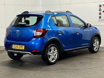 Used Dacia Sandero Stepway 2015 for sale - 78200061: Photo