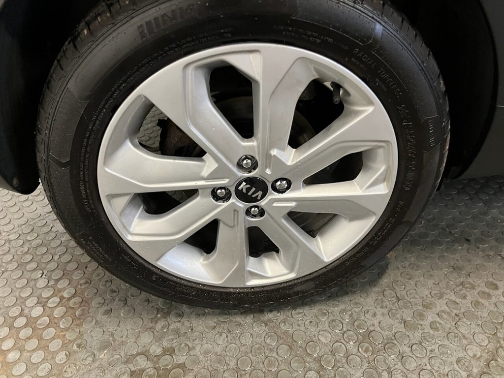 Used Kia Stonic 2018 for sale - 77820892: Photo 13