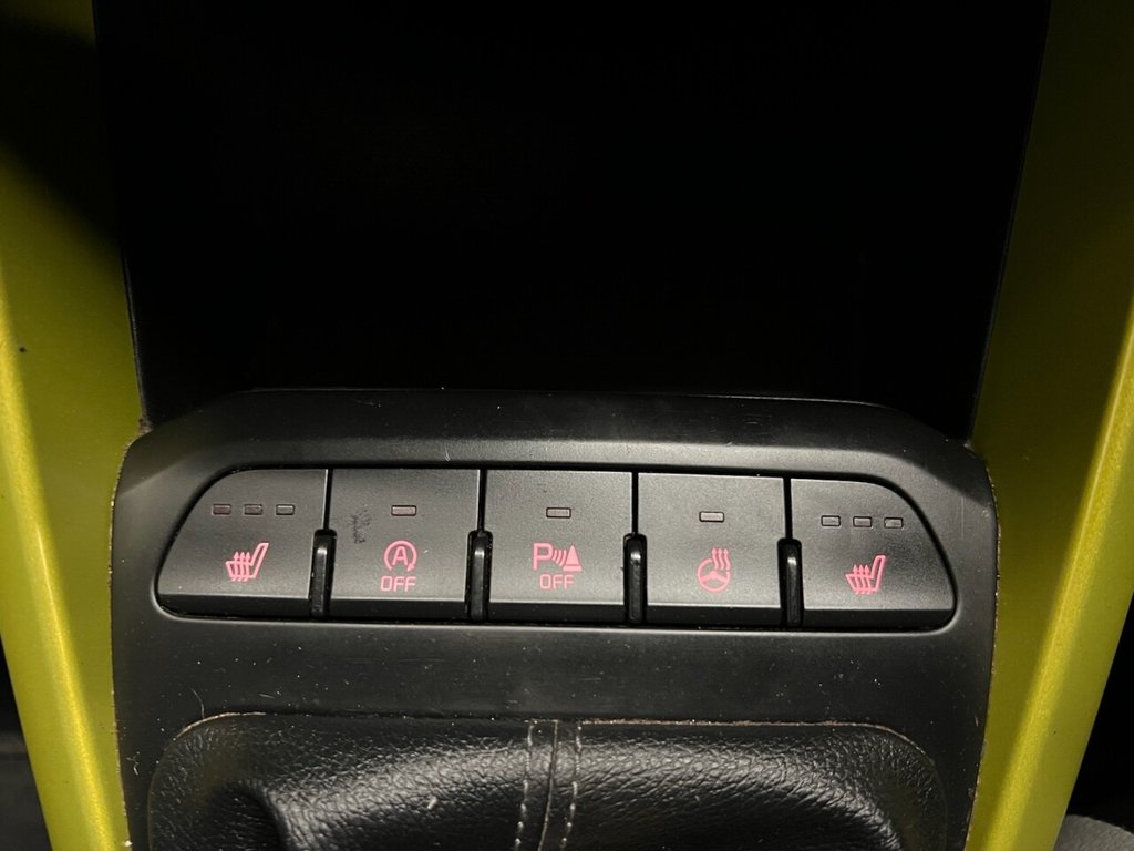 Used Kia Stonic 2018 for sale - 77820892: Photo 24