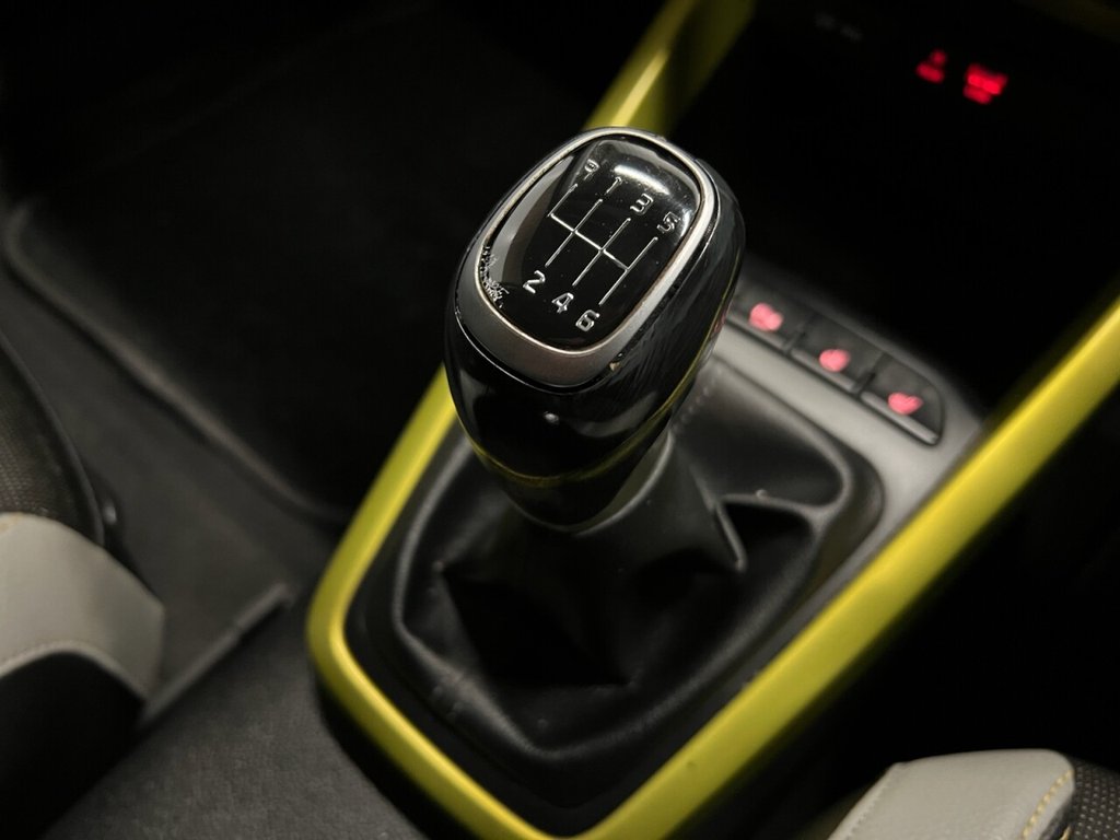 Used Kia Stonic 2018 for sale - 77820892: Photo 25