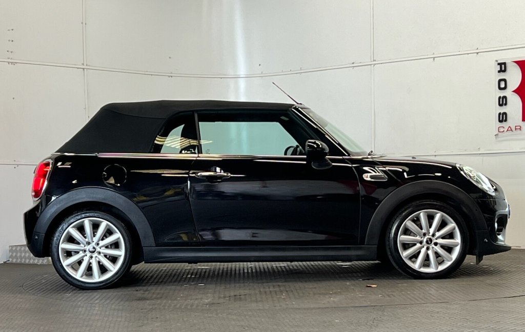 Used MINI Convertible 2018 for sale - 76395808: Photo 10