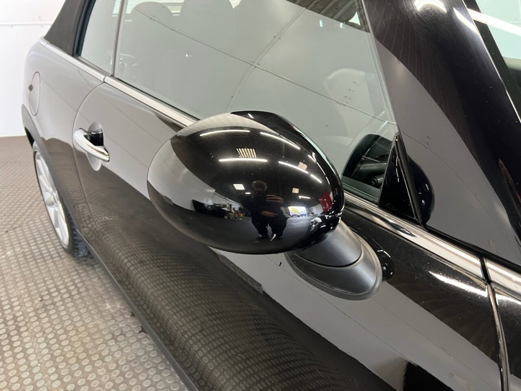 Used MINI Convertible 2018 for sale - 76395808: Photo 18