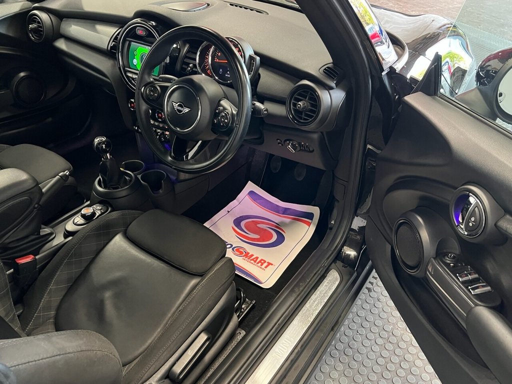 Used MINI Convertible 2018 for sale - 76395808: Photo 26