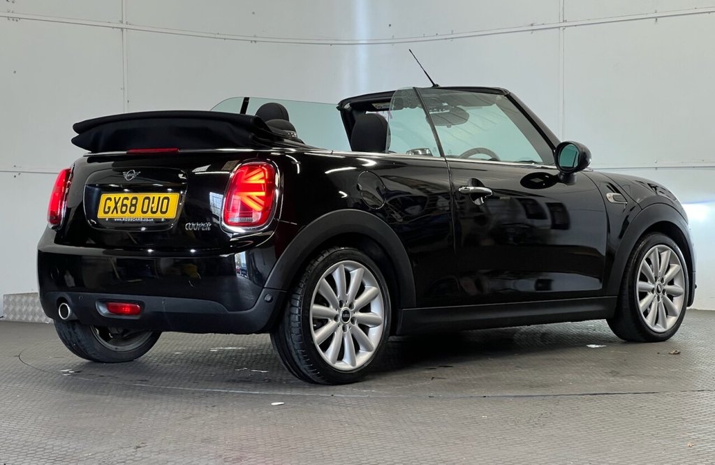 Used MINI Convertible 2018 for sale - 76395808: Photo 3