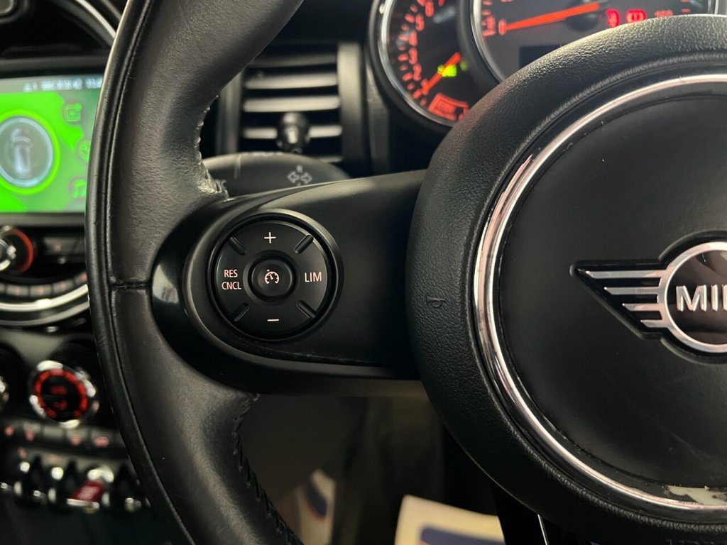 Used MINI Convertible 2018 for sale - 76395808: Photo 40