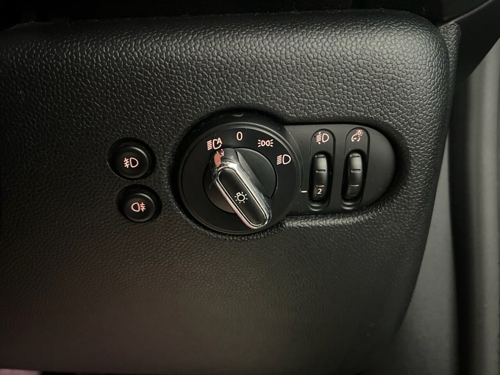 Used MINI Convertible 2018 for sale - 76395808: Photo 43