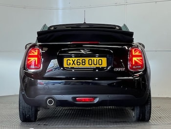 Used MINI Convertible 2018 for sale - 76395808: Photo