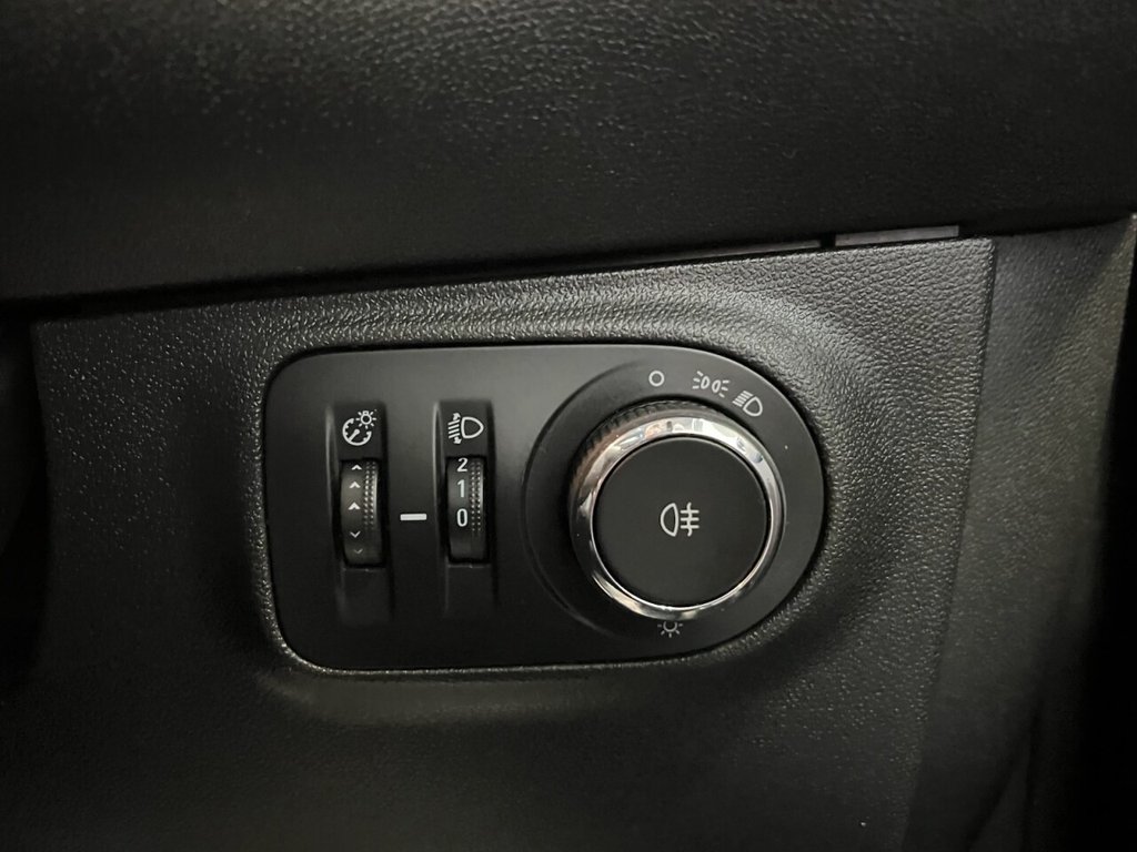 Used Vauxhall ADAM 2015 for sale - 77879630: Photo 35