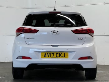 Used Hyundai i20 2017 for sale - 76546495: Photo