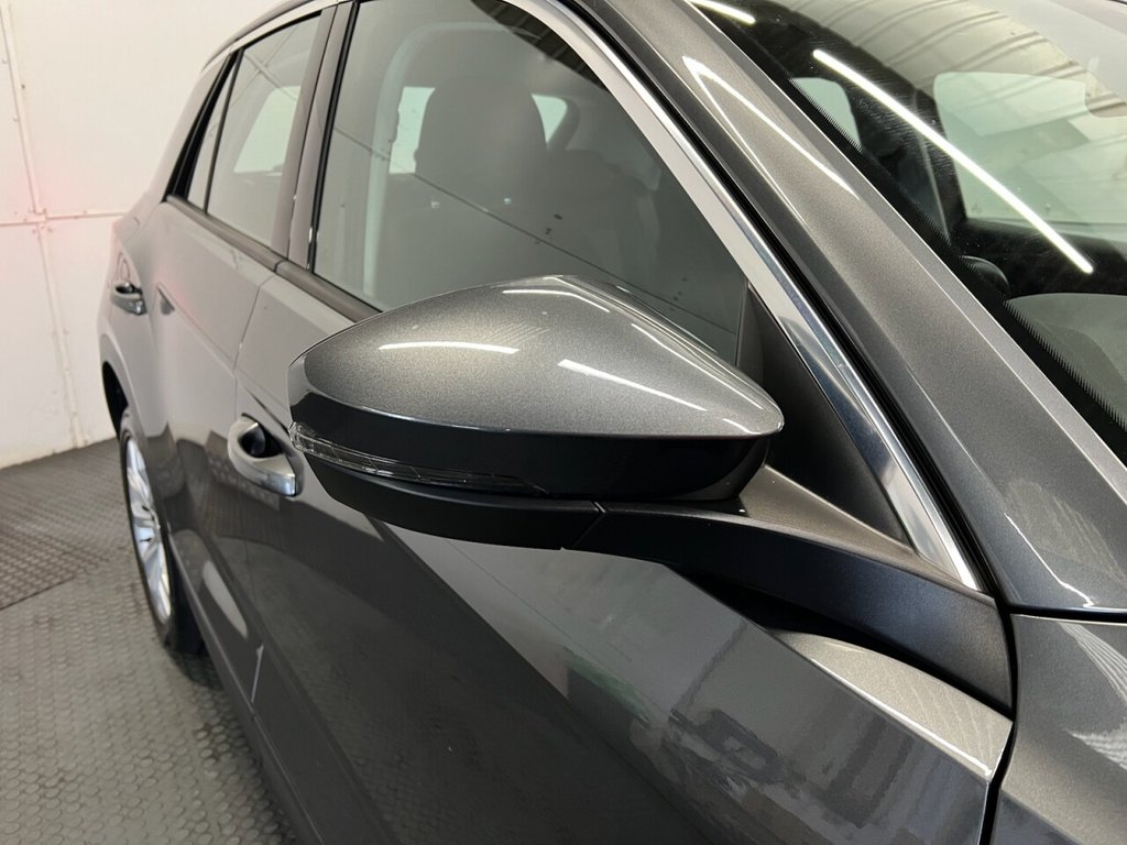 Used Volkswagen T-Roc 2018 for sale - 77451806: Photo 10