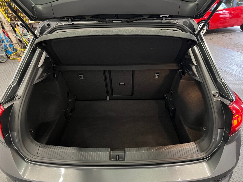 Used Volkswagen T-Roc 2018 for sale - 77451806: Photo 14