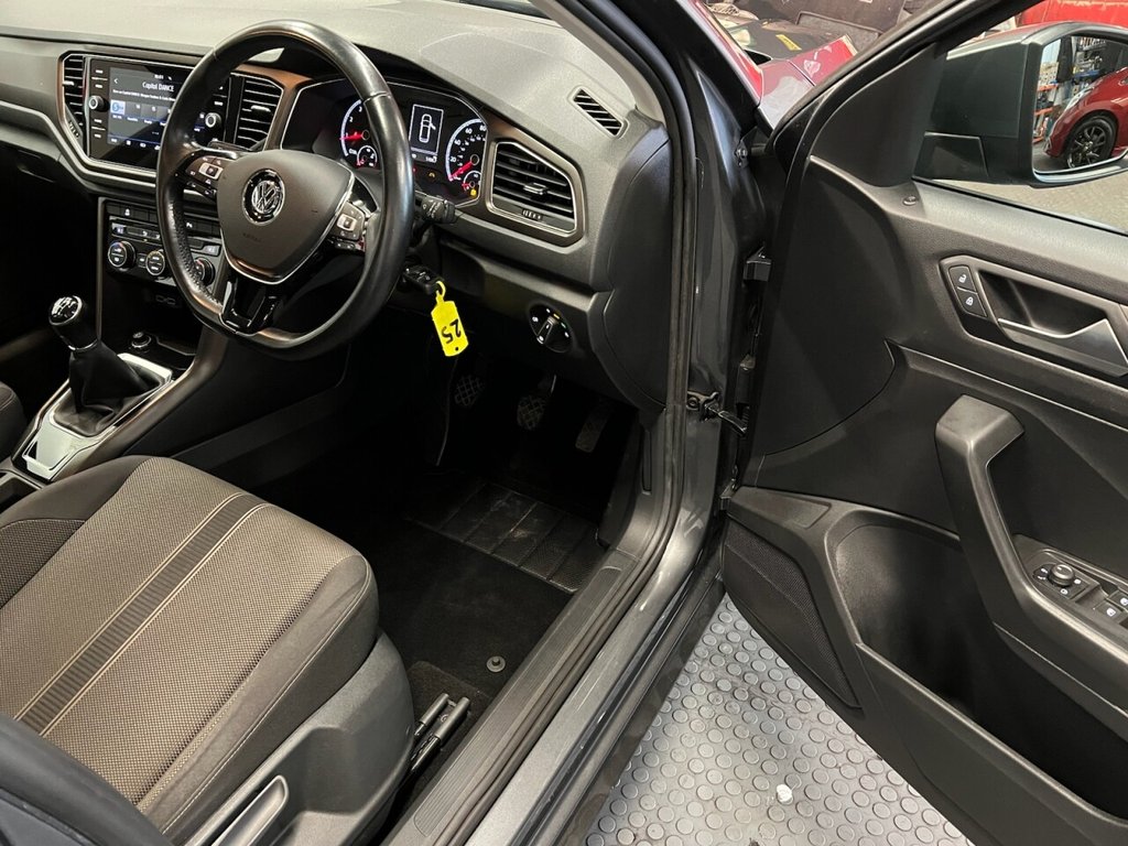 Used Volkswagen T-Roc 2018 for sale - 77451806: Photo 18