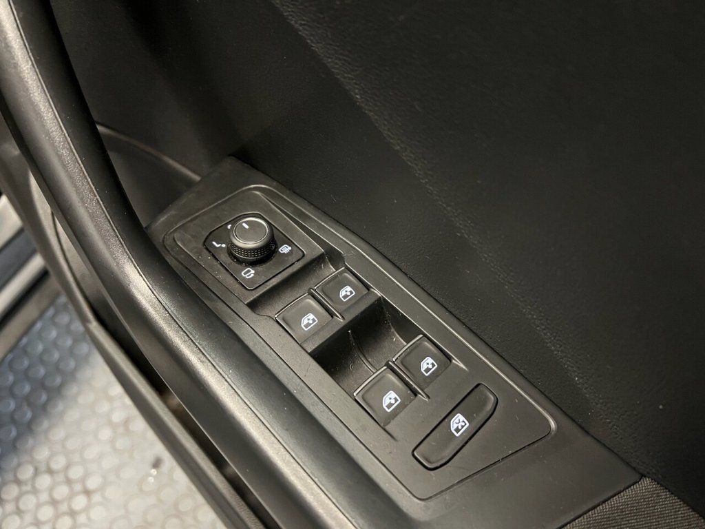 Used Volkswagen T-Roc 2018 for sale - 77451806: Photo 23