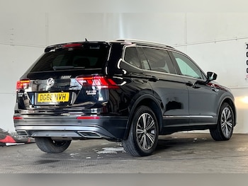 Used Volkswagen Tiguan Allspace 2018 for sale - 76923982: Photo