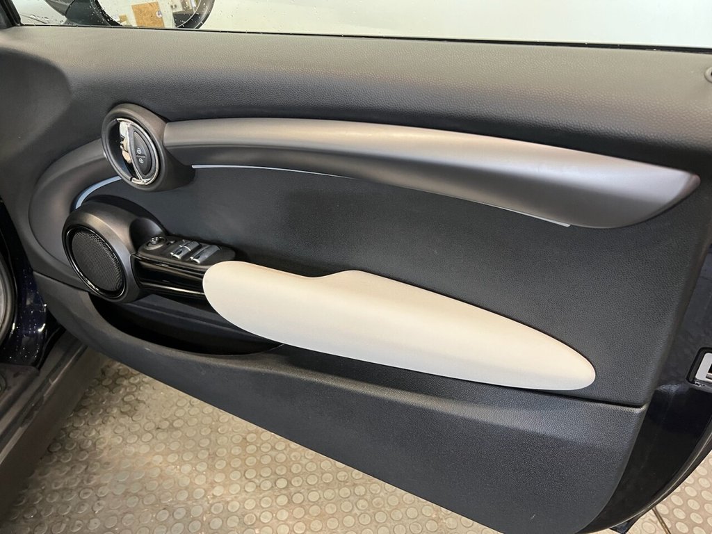 Used MINI Convertible 2022 for sale - 77734045: Photo 15