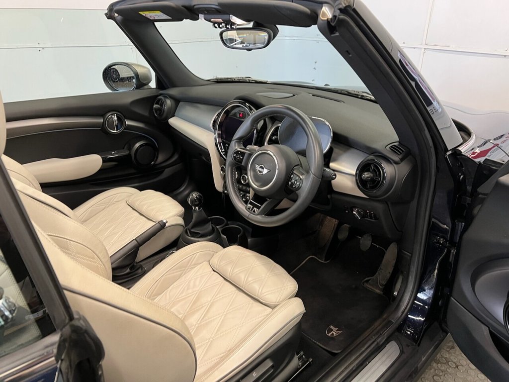 Used MINI Convertible 2022 for sale - 77734045: Photo 17