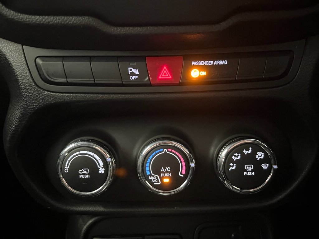 Used Jeep Renegade 2016 for sale - 76711644: Photo 26