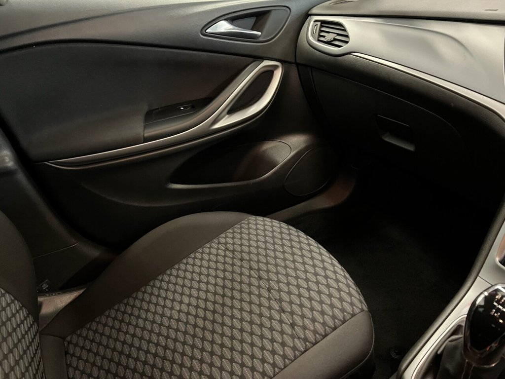 Used Vauxhall Astra 2018 for sale - 76291560: Photo 33