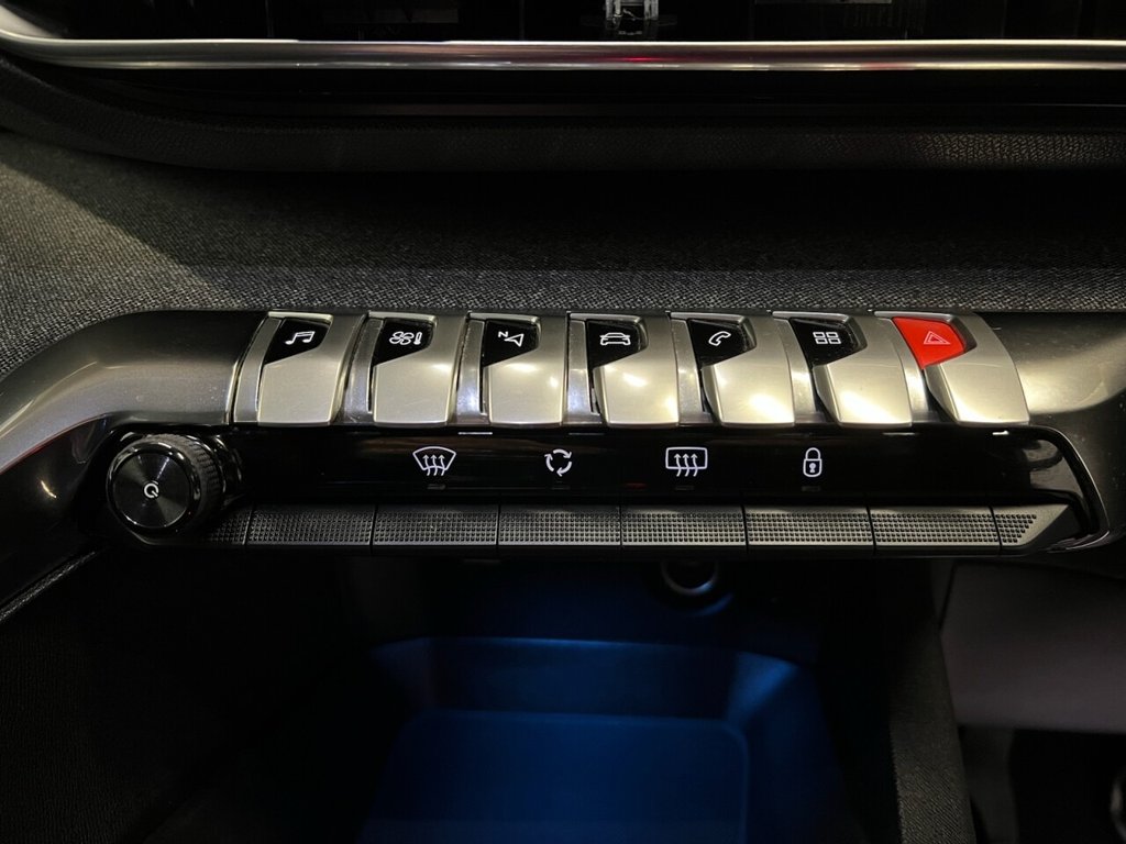 Used Peugeot 3008 2020 for sale - 76595857: Photo 26