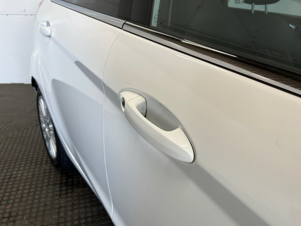 Used Ford Fiesta 2015 for sale - 76740071: Photo 11