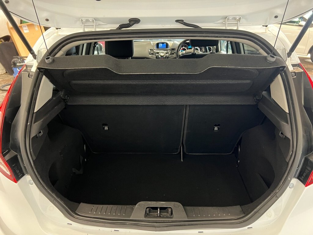 Used Ford Fiesta 2015 for sale - 76740071: Photo 14