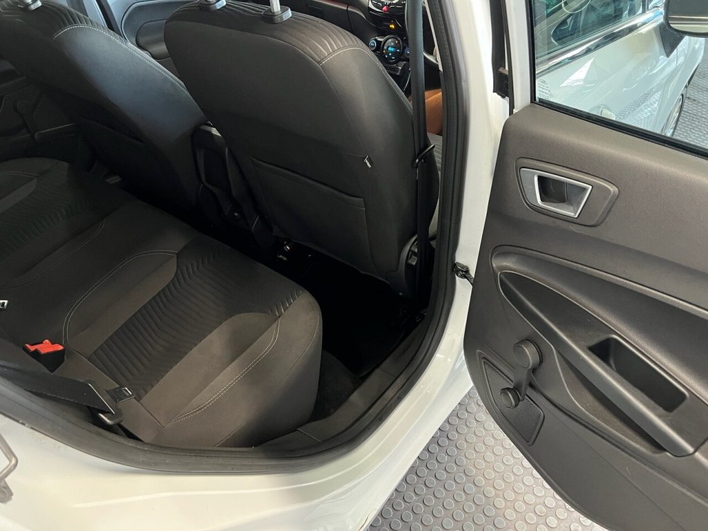 Used Ford Fiesta 2015 for sale - 76740071: Photo 15