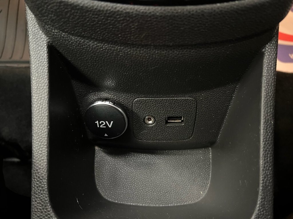 Used Ford Fiesta 2015 for sale - 76740071: Photo 27