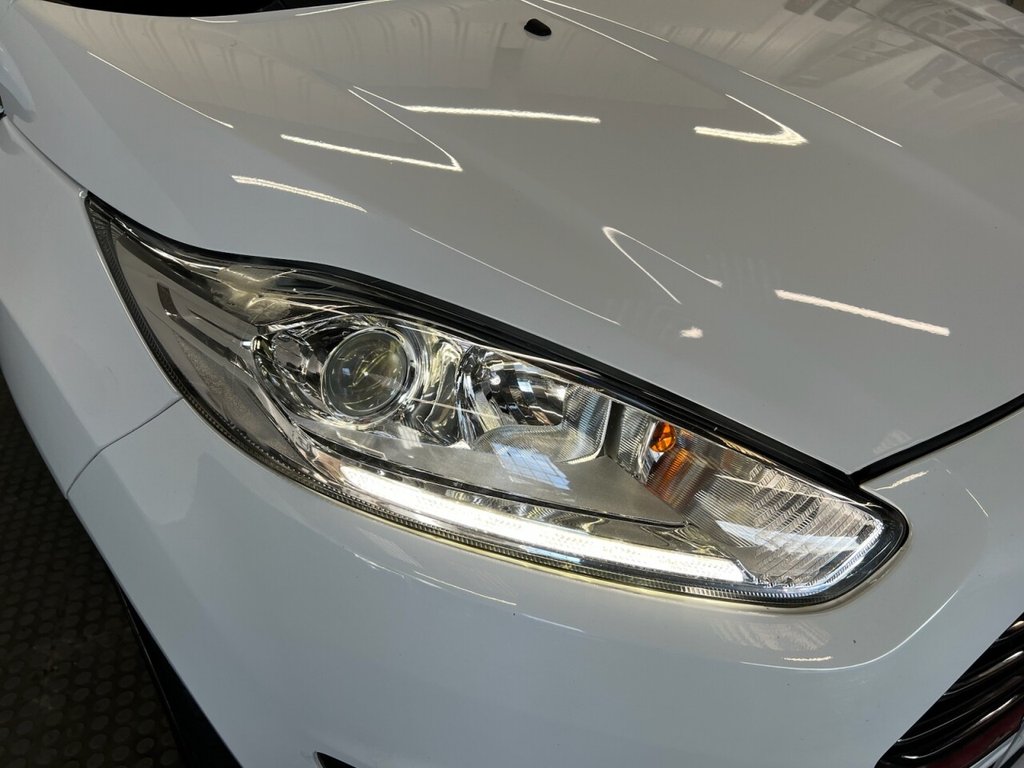 Used Ford Fiesta 2015 for sale - 76740071: Photo 9