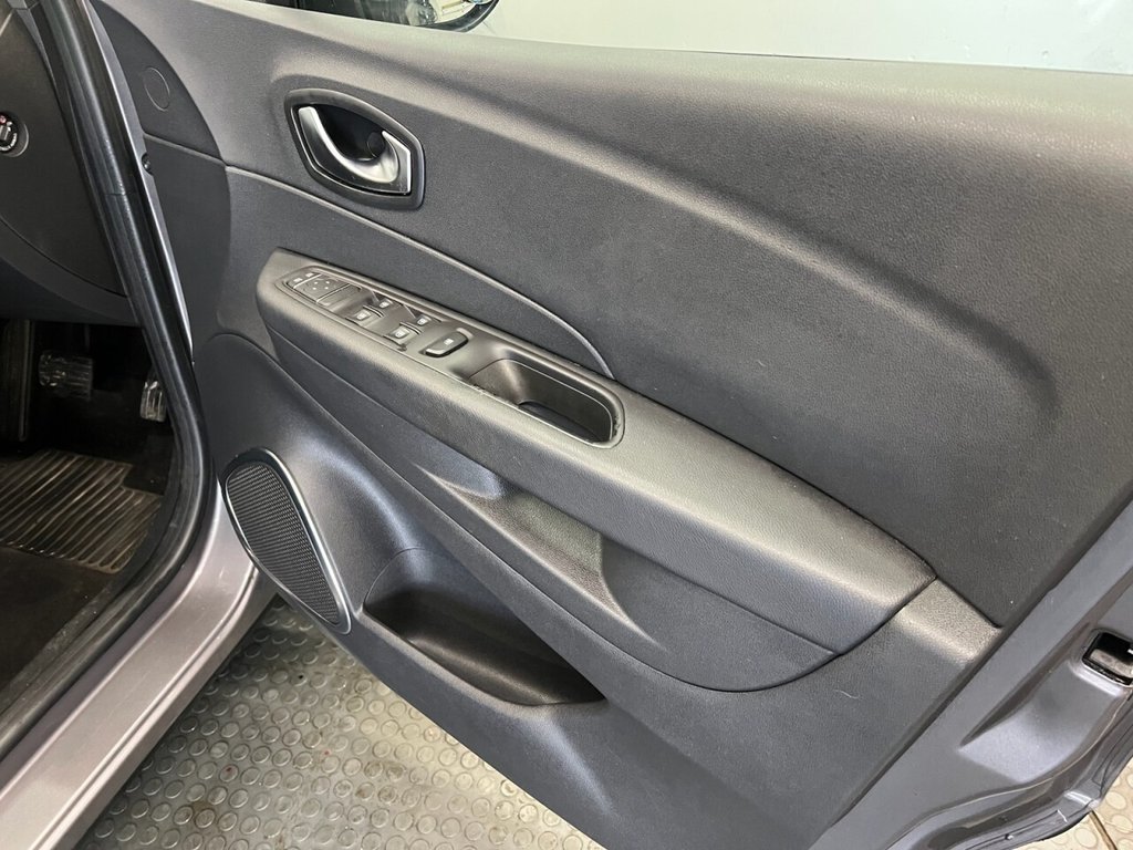 Used Renault Captur 2018 for sale - 77477592: Photo 17