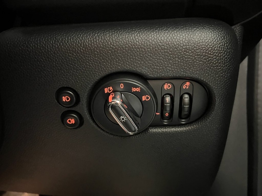 Used MINI Hatch 2019 for sale - 77408150: Photo 36