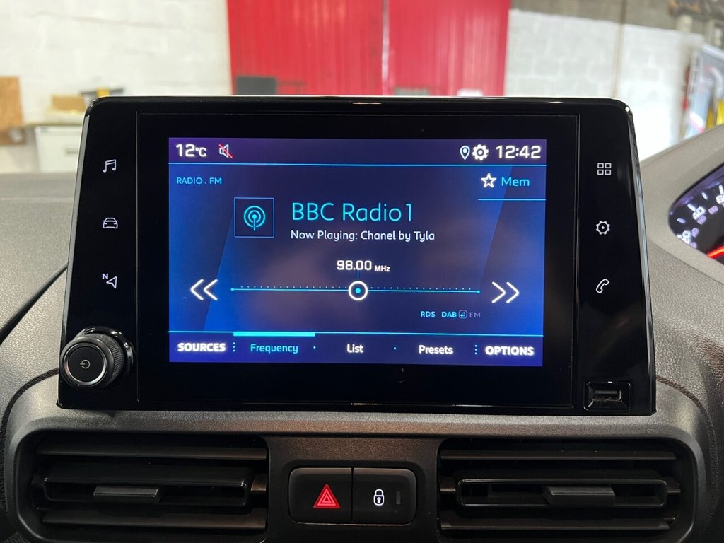 Used Peugeot Partner 2022 for sale - 76439152: Photo 24