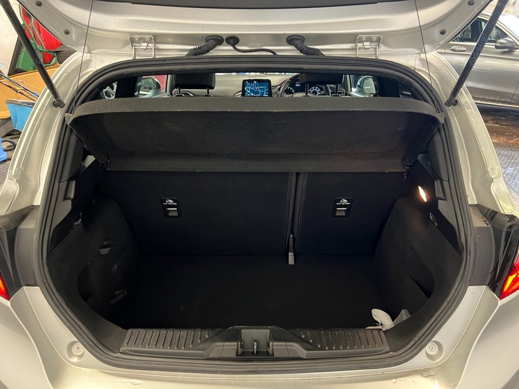 Used Ford Fiesta 2018 for sale - 77133797: Photo 14