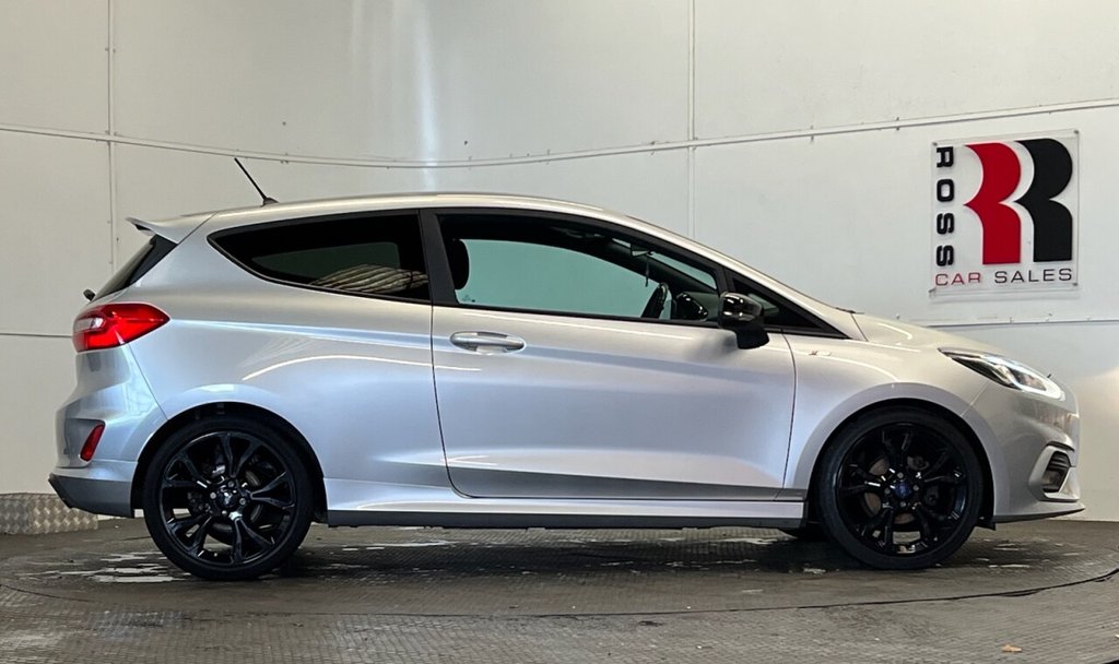 Used Ford Fiesta 2018 for sale - 77133797: Photo 2