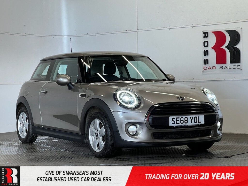 Used MINI Hatch 2019 for sale - 76386678: Photo 1