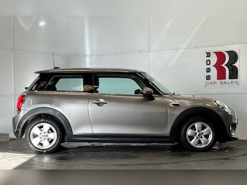 Used MINI Hatch 2019 for sale - 76386678: Photo