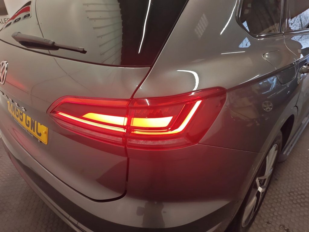 Used Volkswagen Touareg 2018 for sale - 77780270: Photo 12