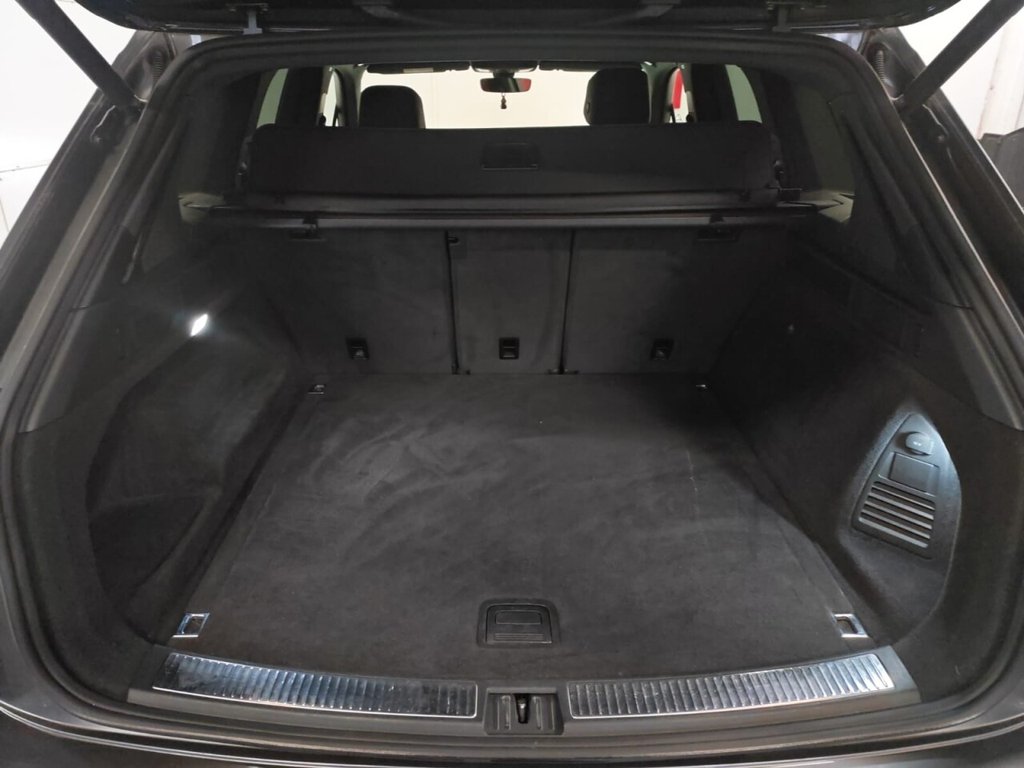 Used Volkswagen Touareg 2018 for sale - 77780270: Photo 14