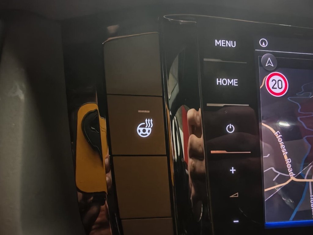 Used Volkswagen Touareg 2018 for sale - 77780270: Photo 24