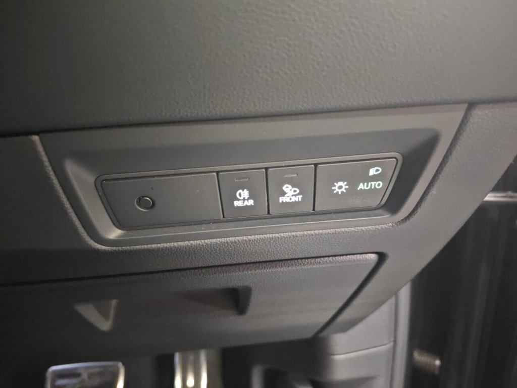 Used Volkswagen Touareg 2018 for sale - 77780270: Photo 31