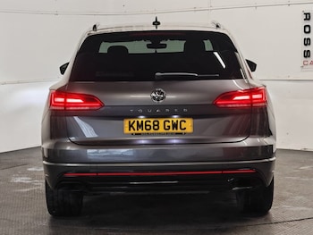 Used Volkswagen Touareg 2018 for sale - 77780270: Photo