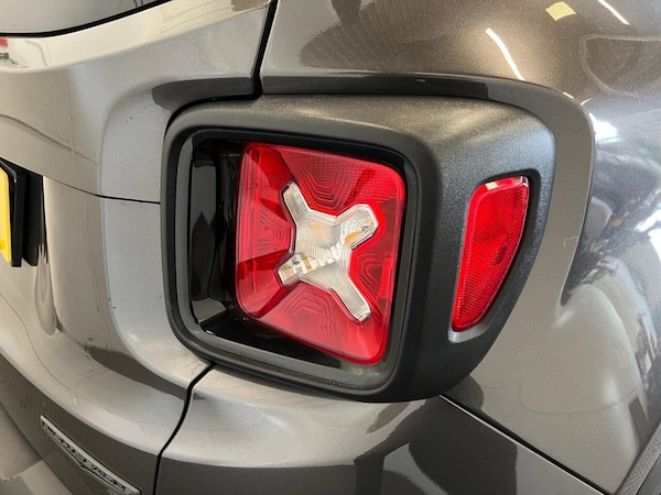 Used Jeep Renegade 2020 for sale - 75666513: Photo 12
