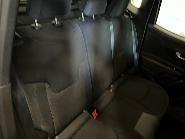 Used Jeep Renegade 2020 for sale - 75666513: Photo 17