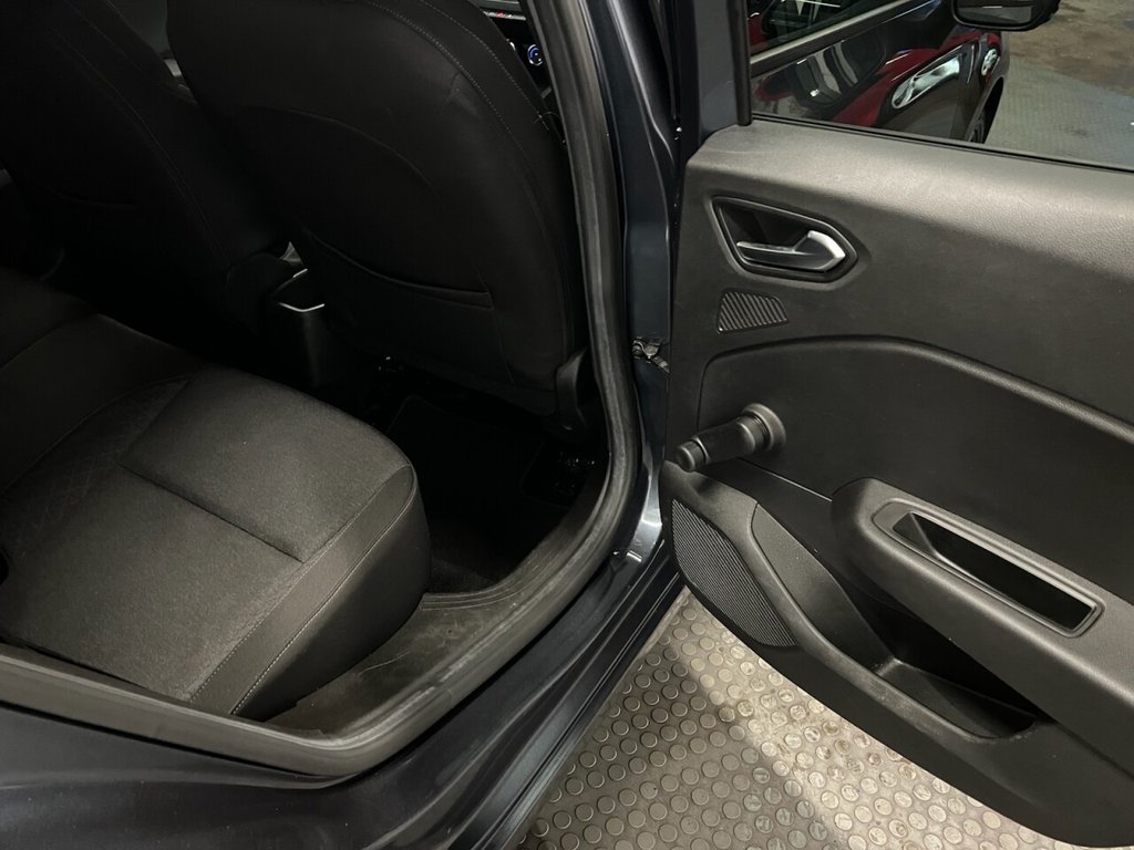 Used Renault Clio 2020 for sale - 77368850: Photo 15